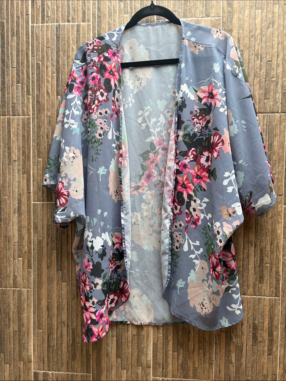 Amazon Floral Kimono Cardigan in Gray with Pink Floral Print